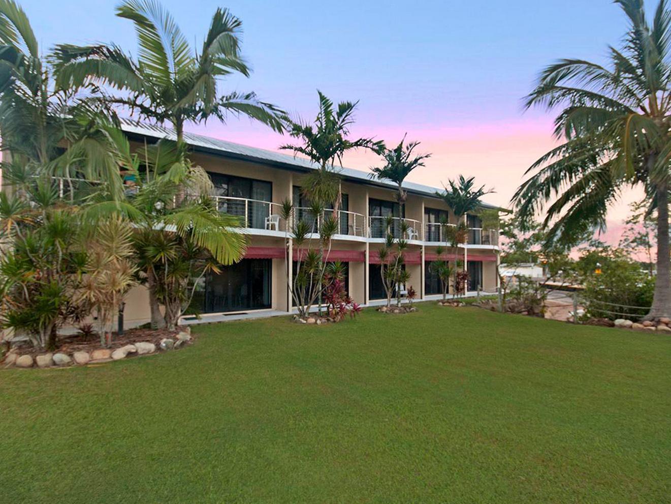 Hinchinbrook Marine Cove Resort Lucinda Exterior foto