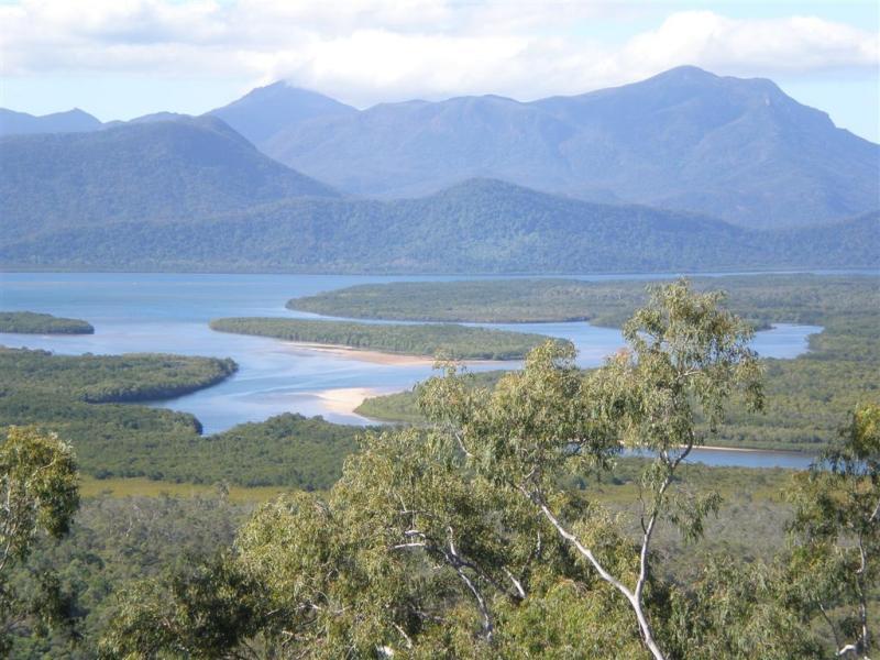 Hinchinbrook Marine Cove Resort Lucinda Exterior foto
